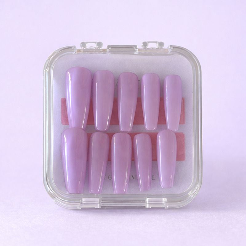 Lavender Kiss! ( Basic nails)